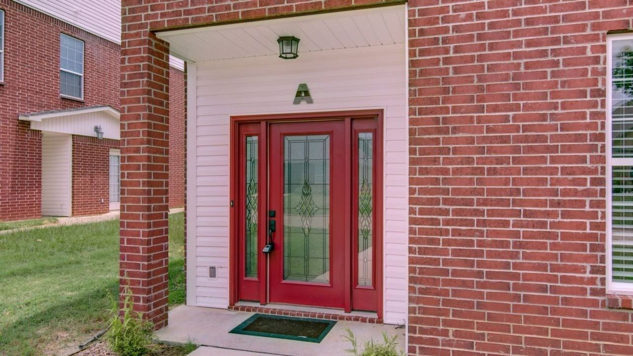 2 Fernwood Dr - Photo 3 of 22