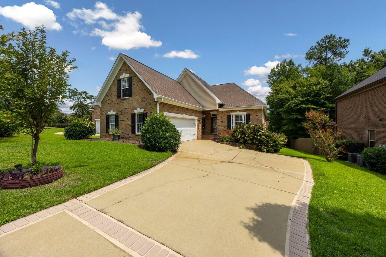 218 Hilton Village Dr - Photo 2 of 44