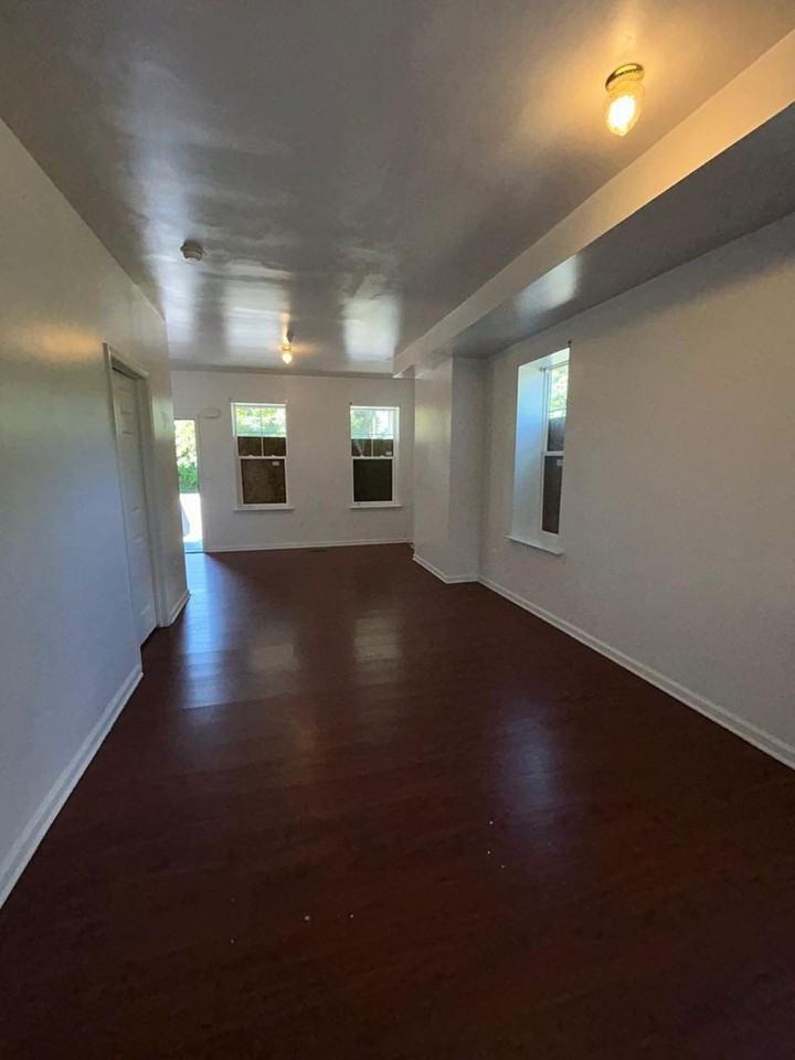 240 Passaic St - Photo 3 of 23