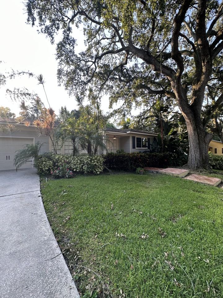 705 Wood Drive - Photo 2 of 25