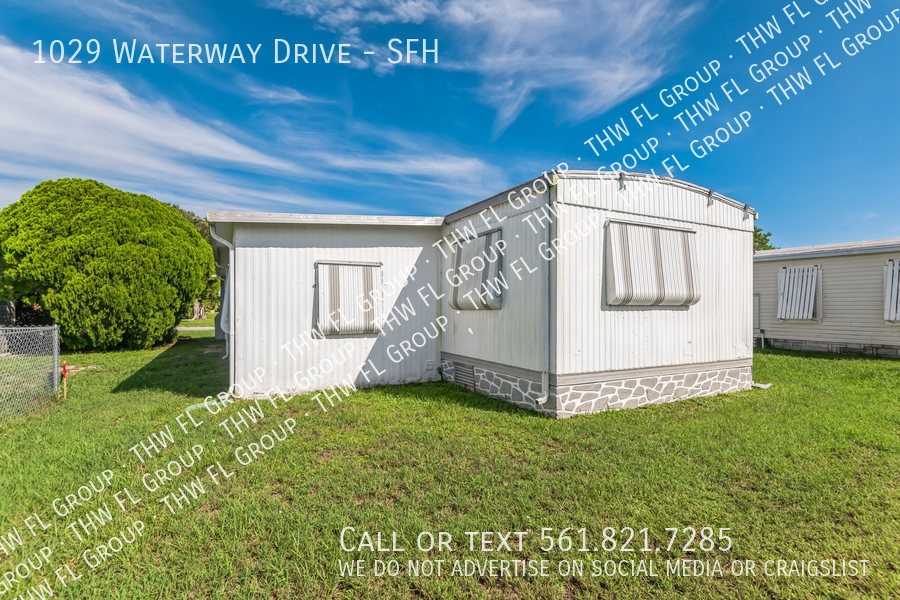 1029 Waterway Dr #SFH - Photo 2 of 15