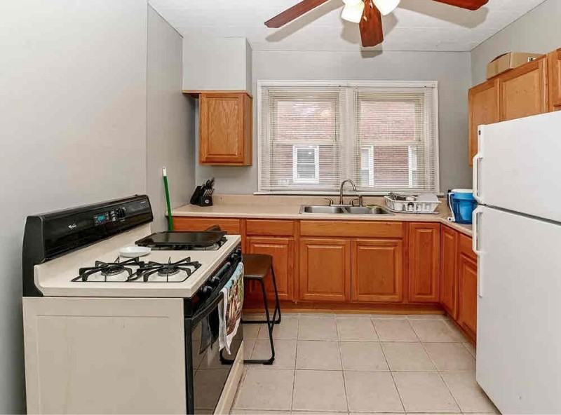 4928 Ralph Ave #2 - Photo 3 of 9