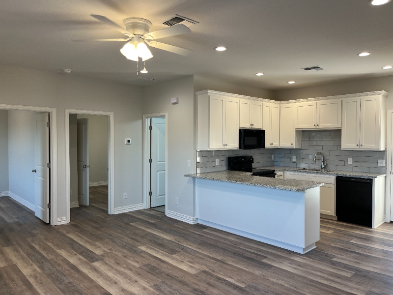 304 West Redwood Street #304A - Photo 2 of 16