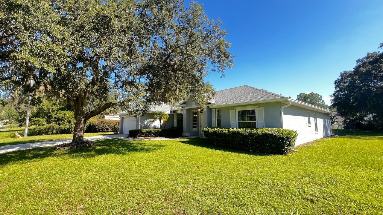 2570 Captain Dr - Photo 4 of 39