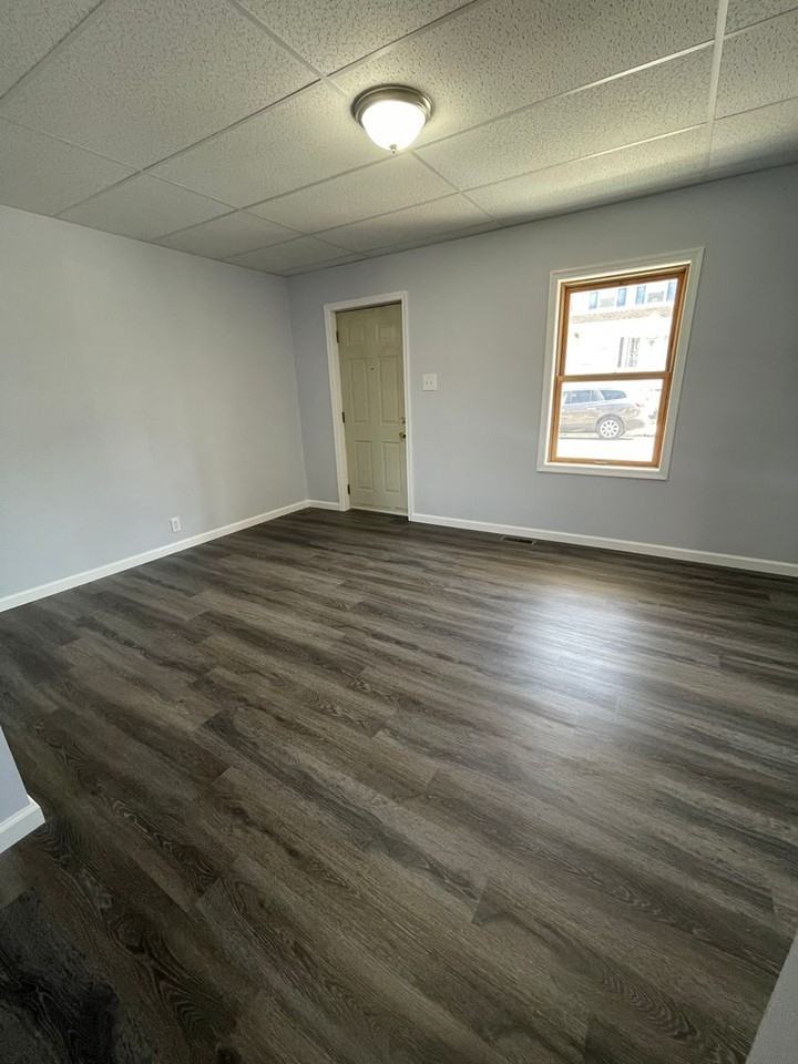 144 4th St - Photo 3 of 11