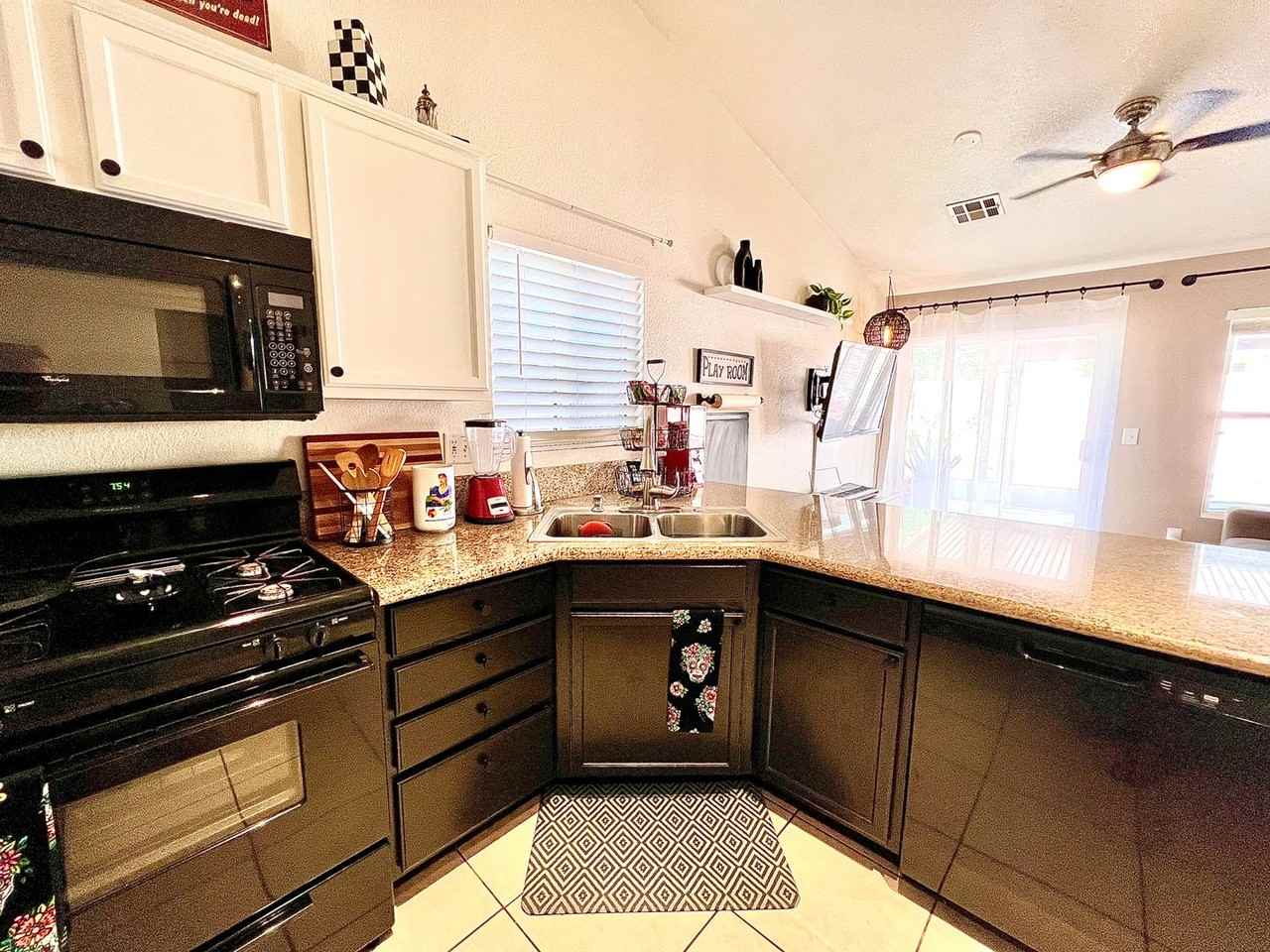2742 Herron Hills St - Photo 2 of 32