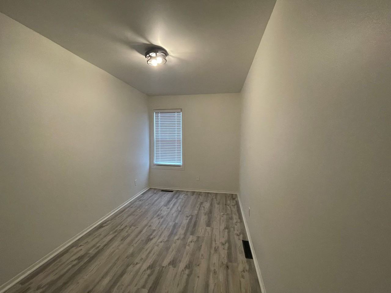 2120-22 N 1st St - Photo 4 of 12