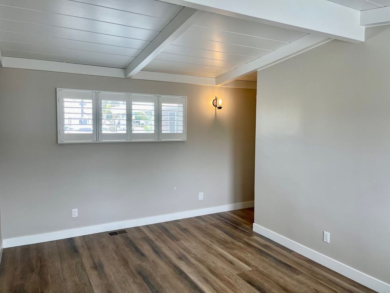 3640 Harding St - Photo 3 of 14