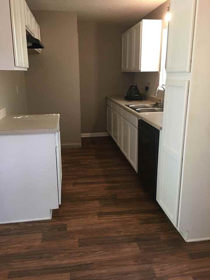 708 Elder Ave - Photo 3 of 14