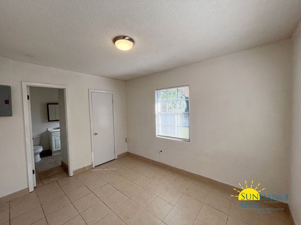 209 Tamarack Ave - Photo 7 of 9