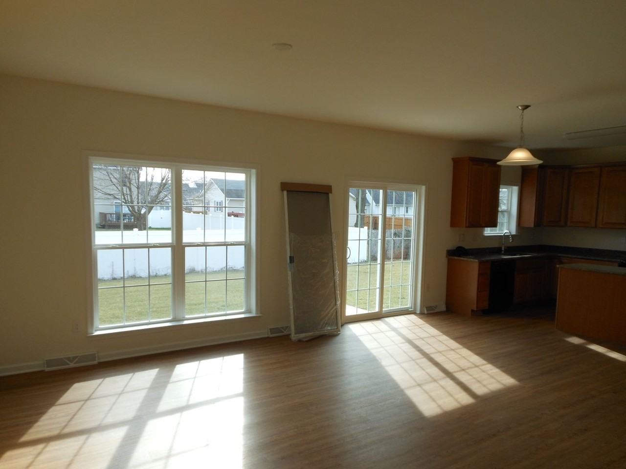 116 Revolutionary Blvd - Photo 2 of 10