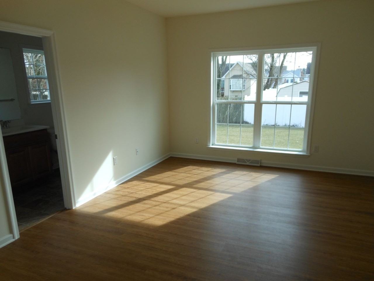 116 Revolutionary Blvd - Photo 5 of 10