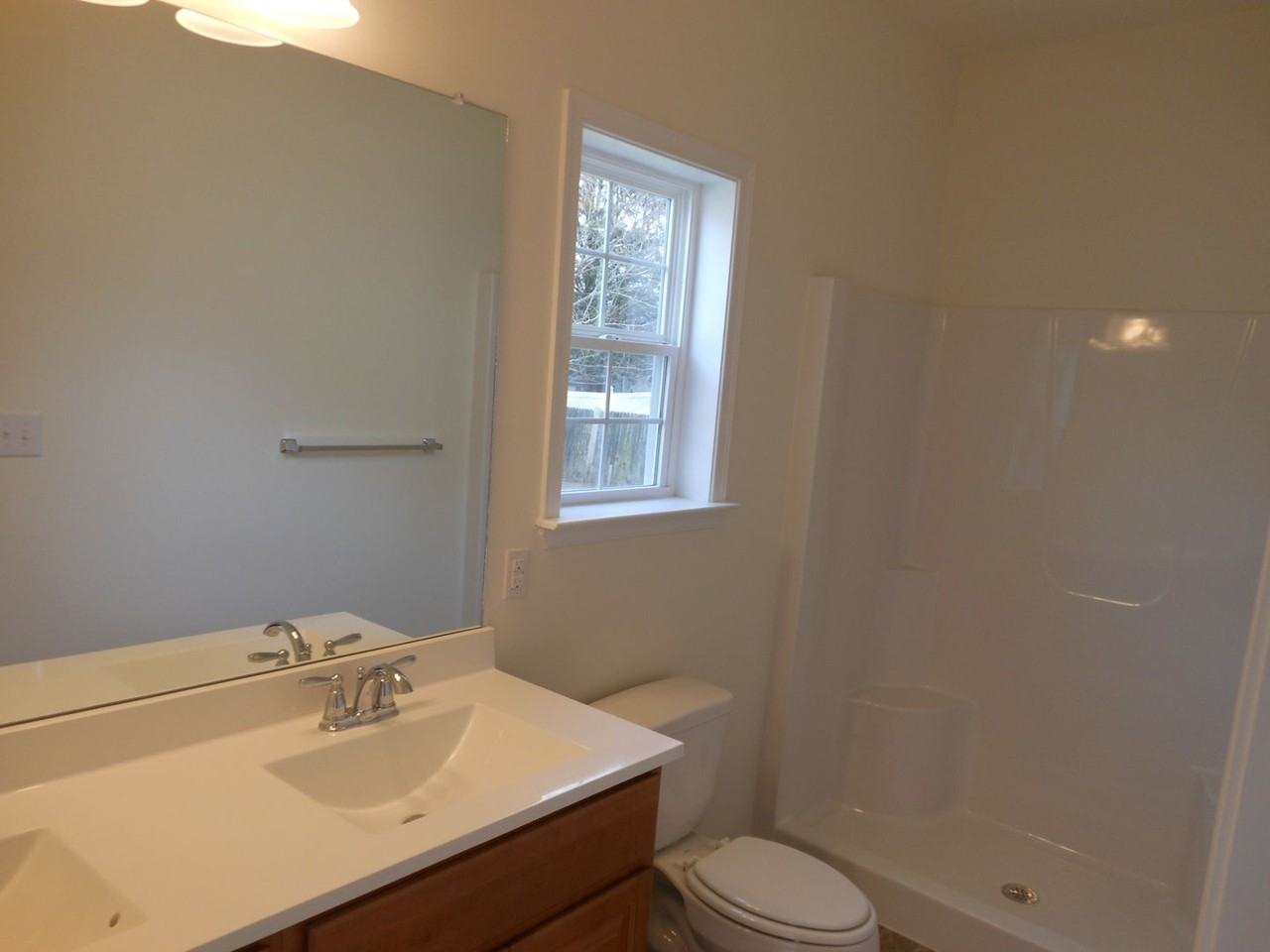 116 Revolutionary Blvd - Photo 6 of 10