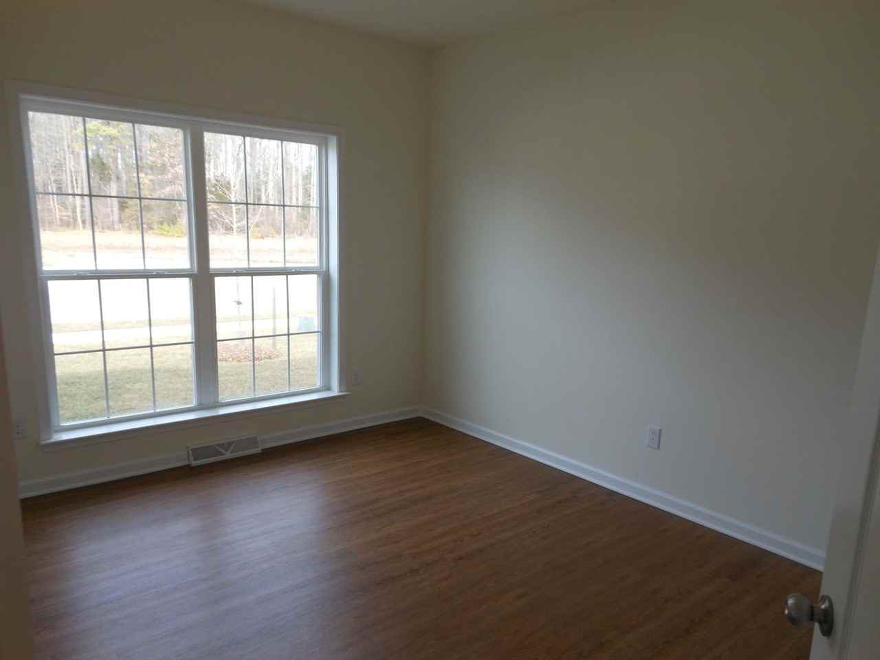 116 Revolutionary Blvd - Photo 7 of 10