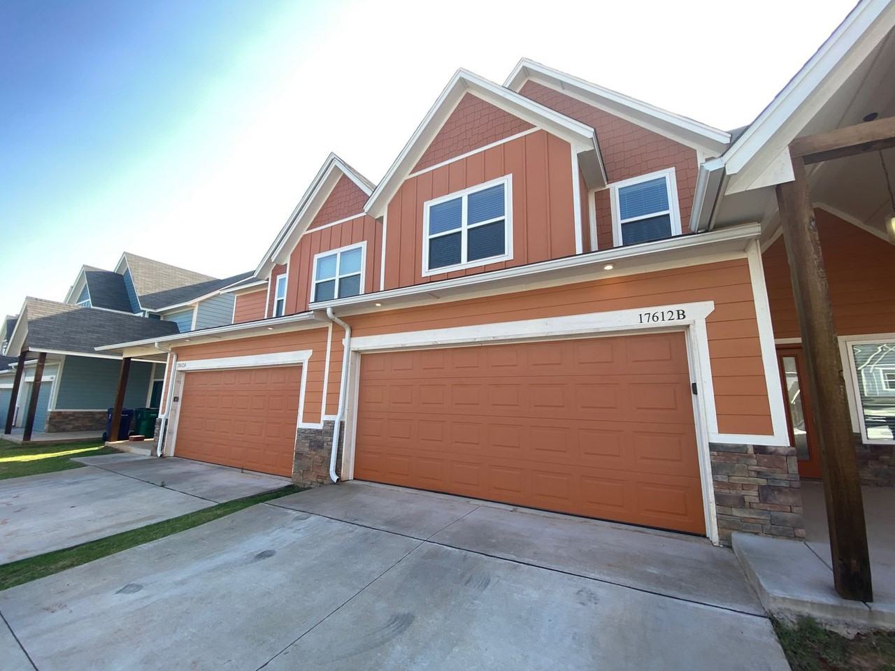17612 Hampton Park Dr #B - Photo 2 of 41