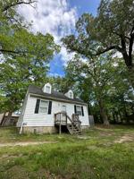 featured image of 1800 Buckner St