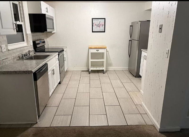 4504 New Market Ct - Photo 3 of 7