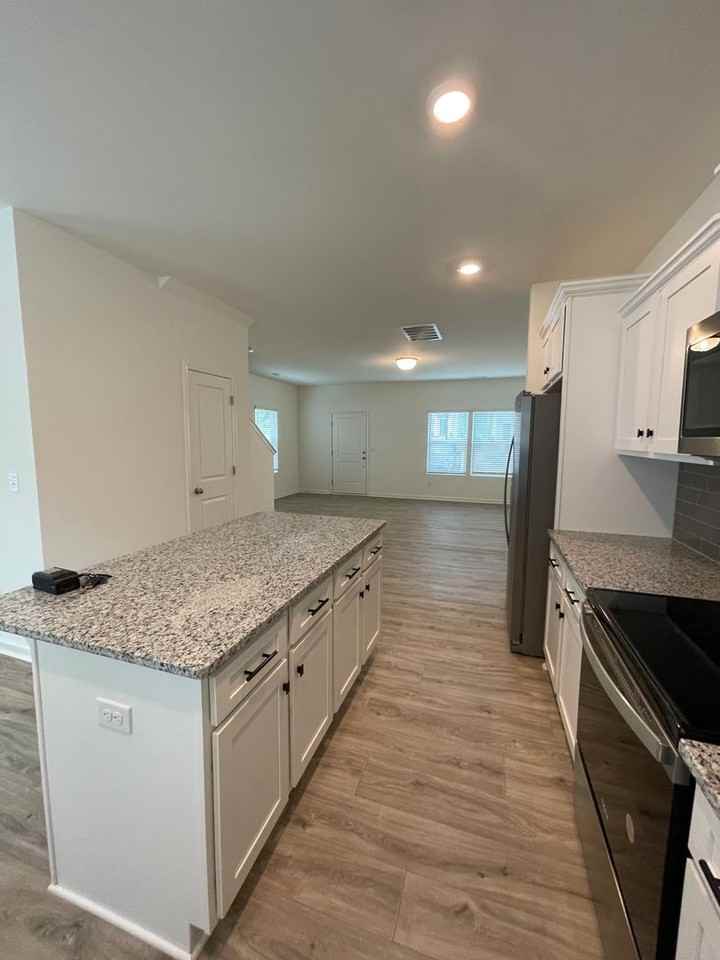 431 Kincaid Rd - Photo 4 of 13