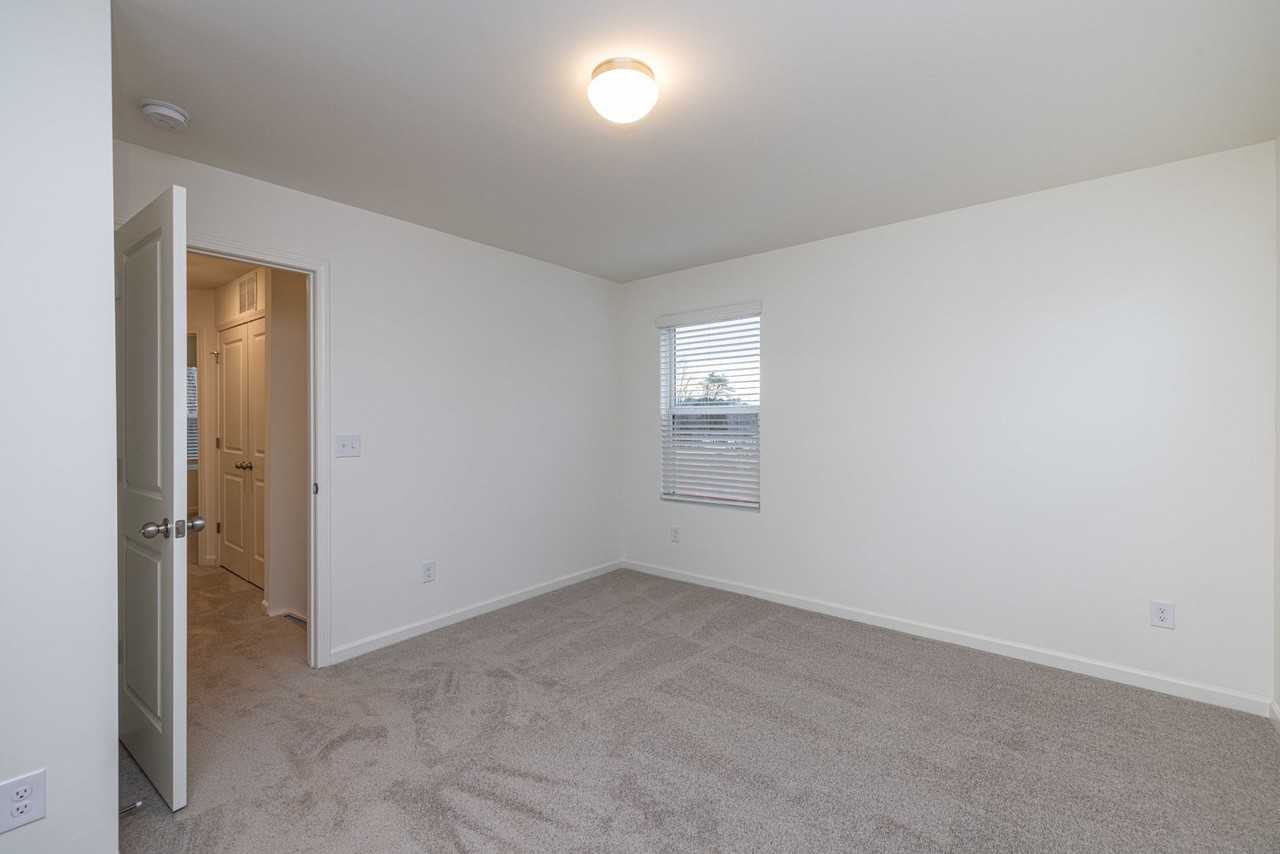 431 Kincaid Rd - Photo 6 of 13