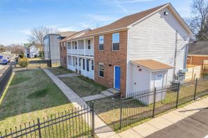 featured image of 604 E College St