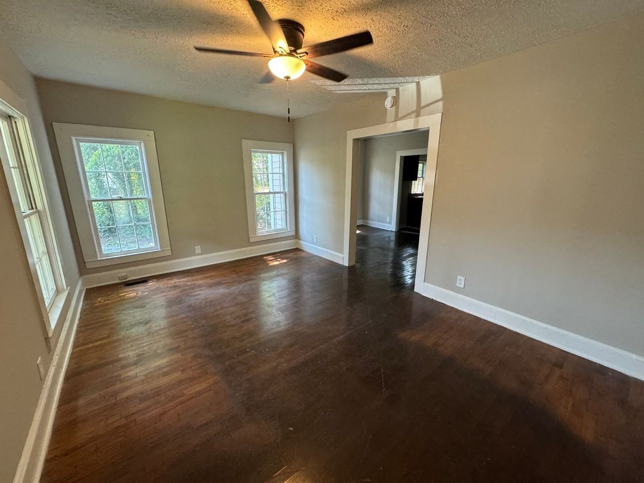 400 North Ave Ne - Photo 2 of 17