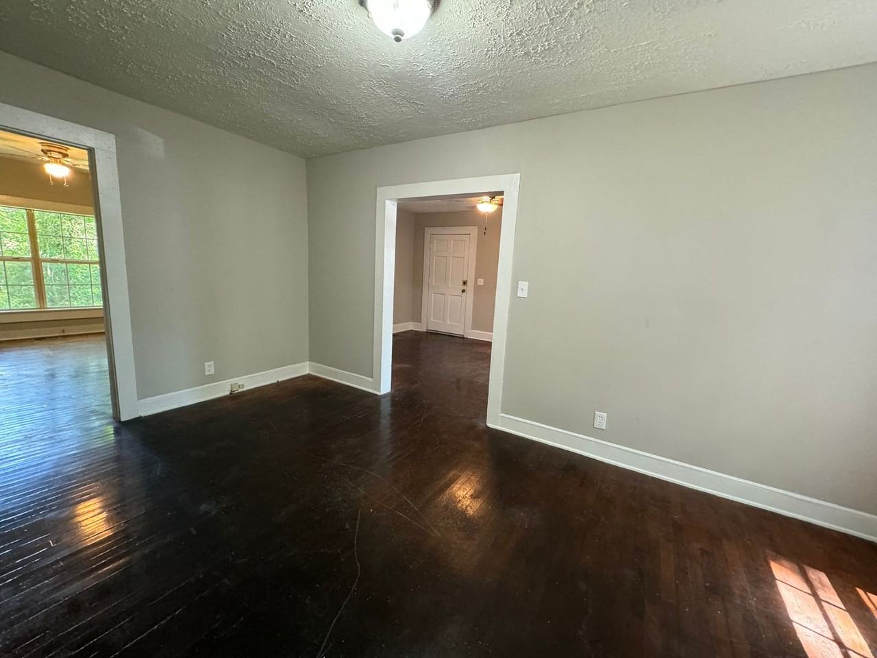 400 North Ave Ne - Photo 5 of 17