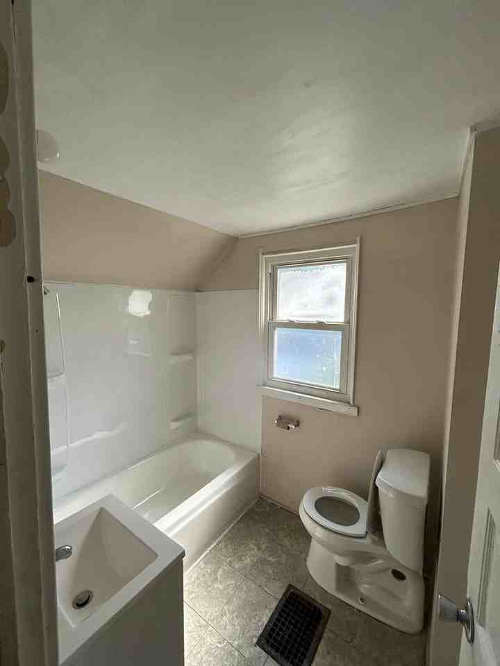 3589 W 50th St - Photo 7 of 7