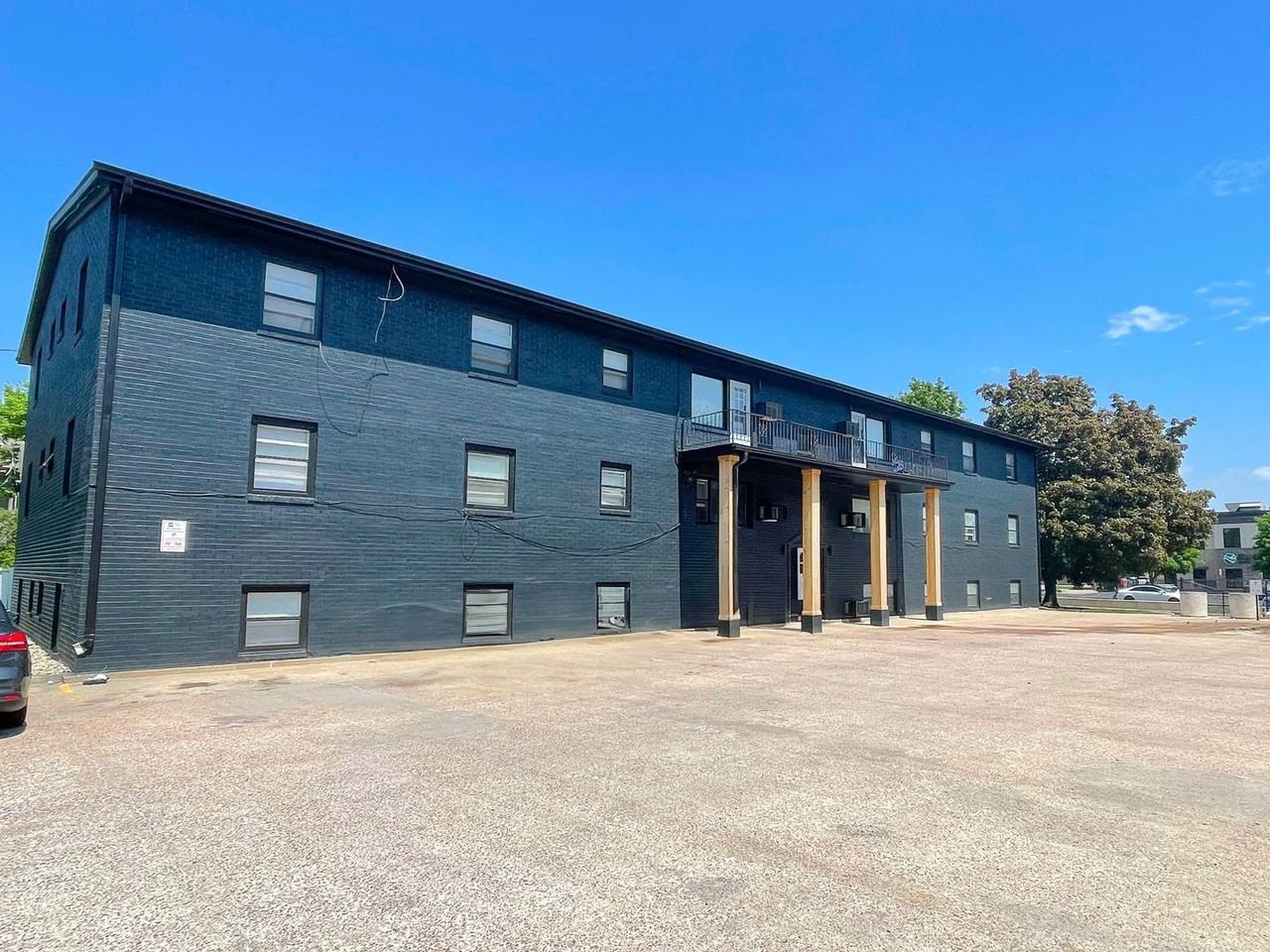 The Whitney II - Photo 3 of 14