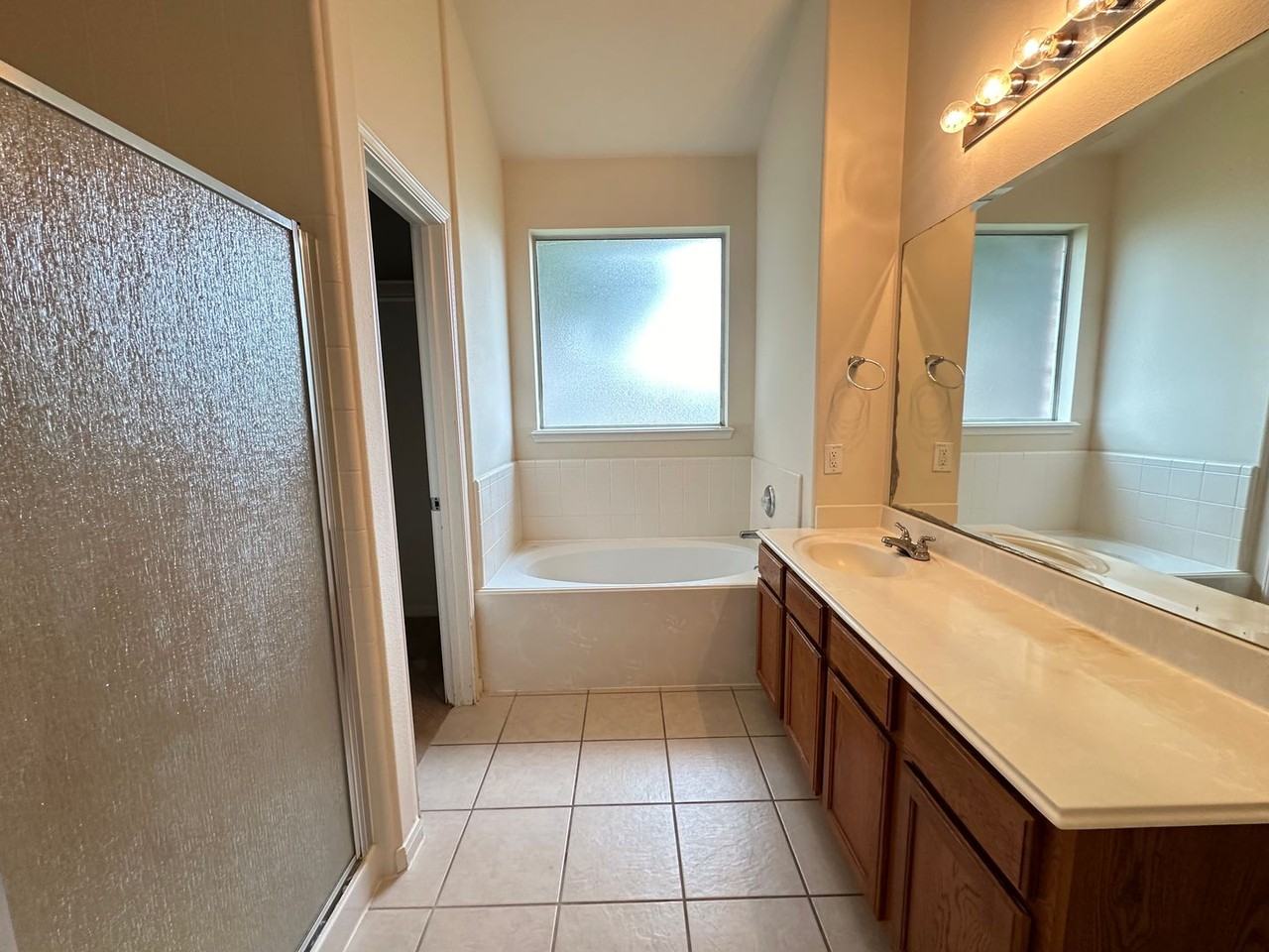 14611 Becurtesy Ct - Photo 2 of 16
