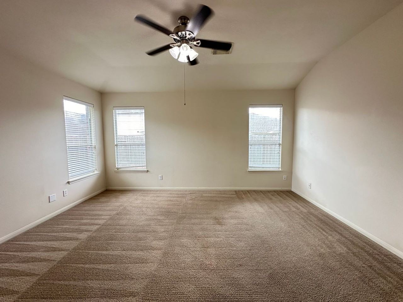 14611 Becurtesy Ct - Photo 4 of 16