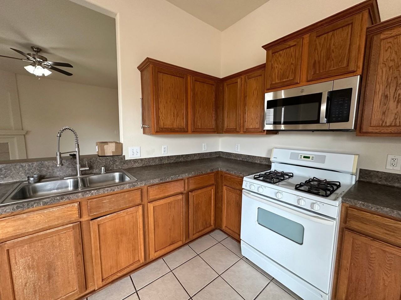 14611 Becurtesy Ct - Photo 6 of 16