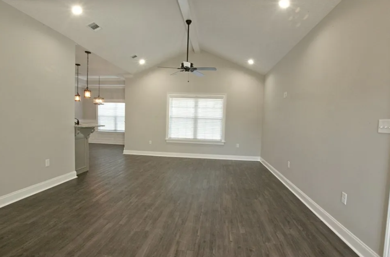 3356 Nottinghill Ln - Photo 5 of 17