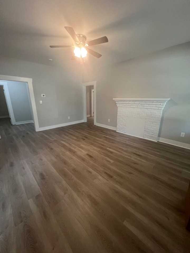 318 Alexander Ave - Photo 2 of 10