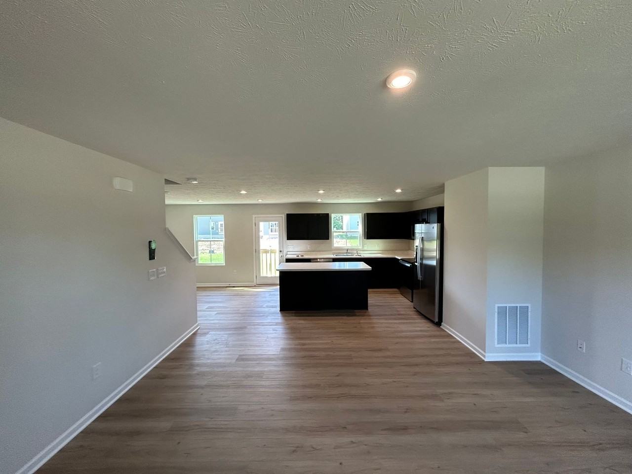 242 Leather Leaf Dr - Photo 3 of 12