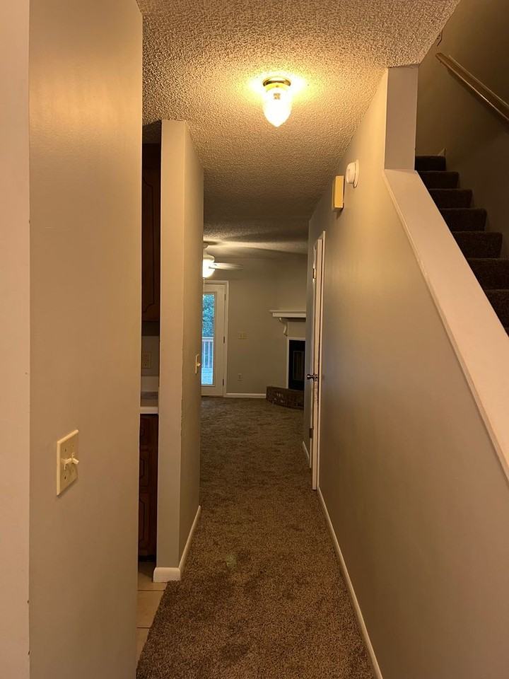 101 Candlebrook Dr - Photo 5 of 24