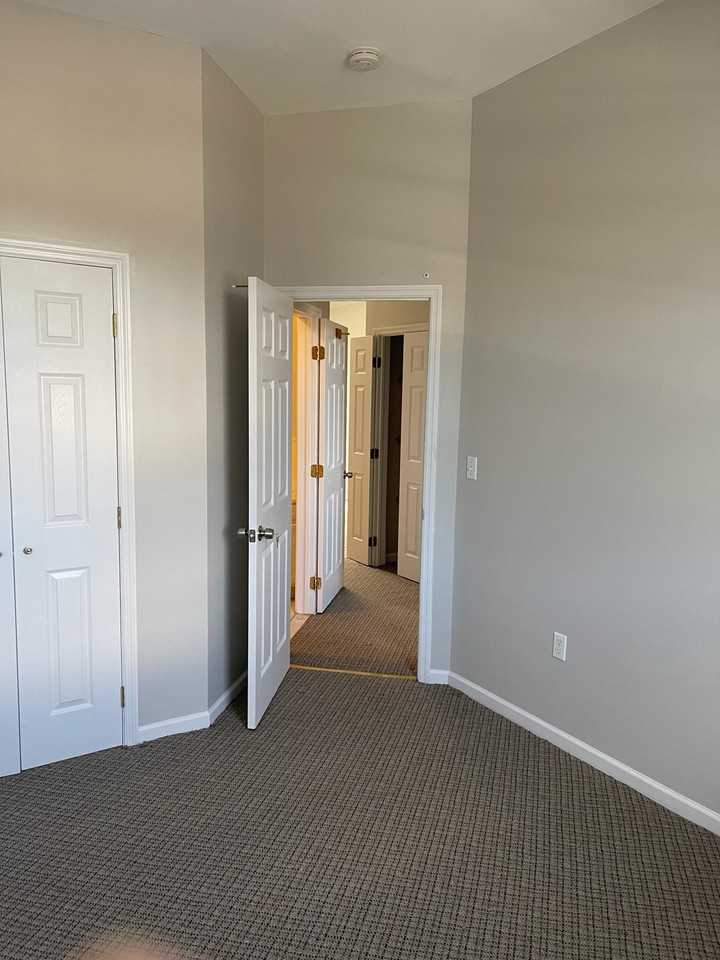 11438 Sutphin Blvd #2F - Photo 2 of 11
