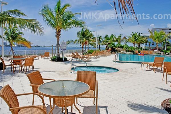 212 Us Highway 1 #609 - Photo 4 of 20