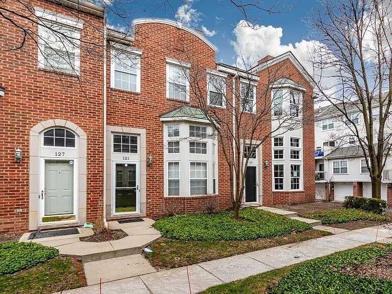 121 N Georgetown Sq #NA - Photo 2 of 24