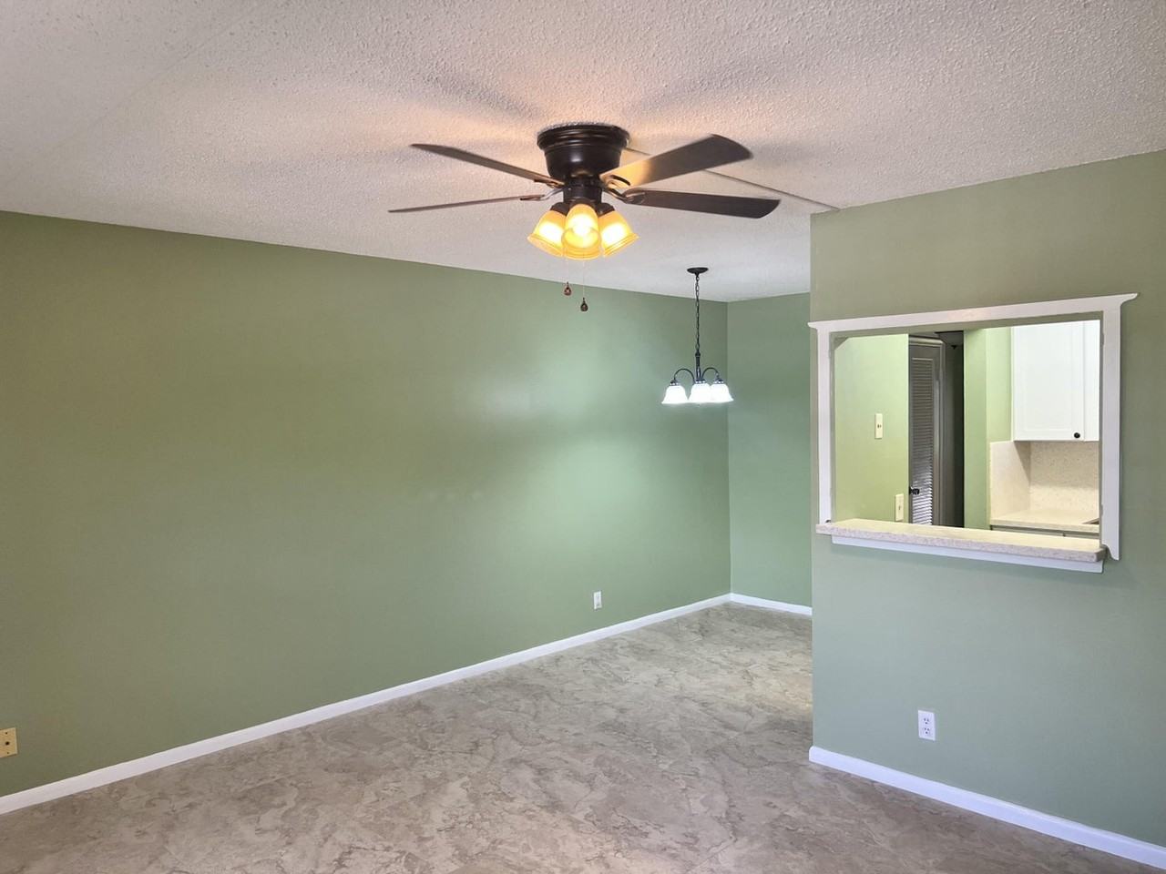 217 Berkshire K #K - Photo 2 of 6