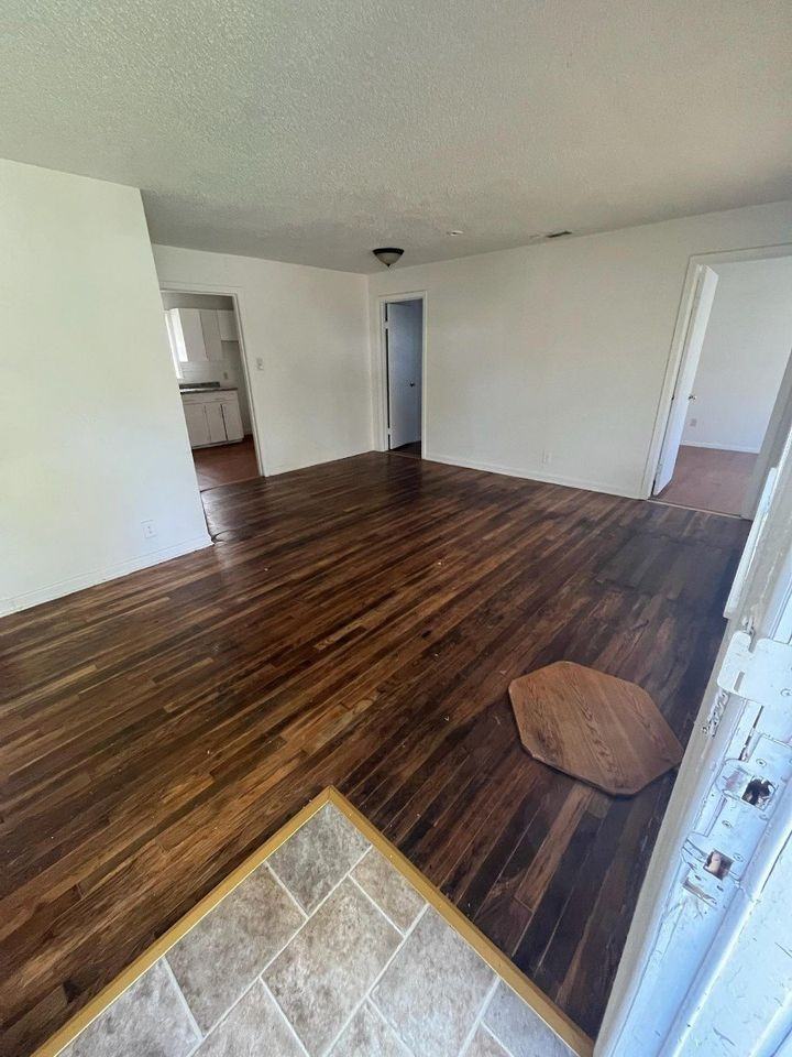 4408 Strong Ave #NA - Photo 3 of 11