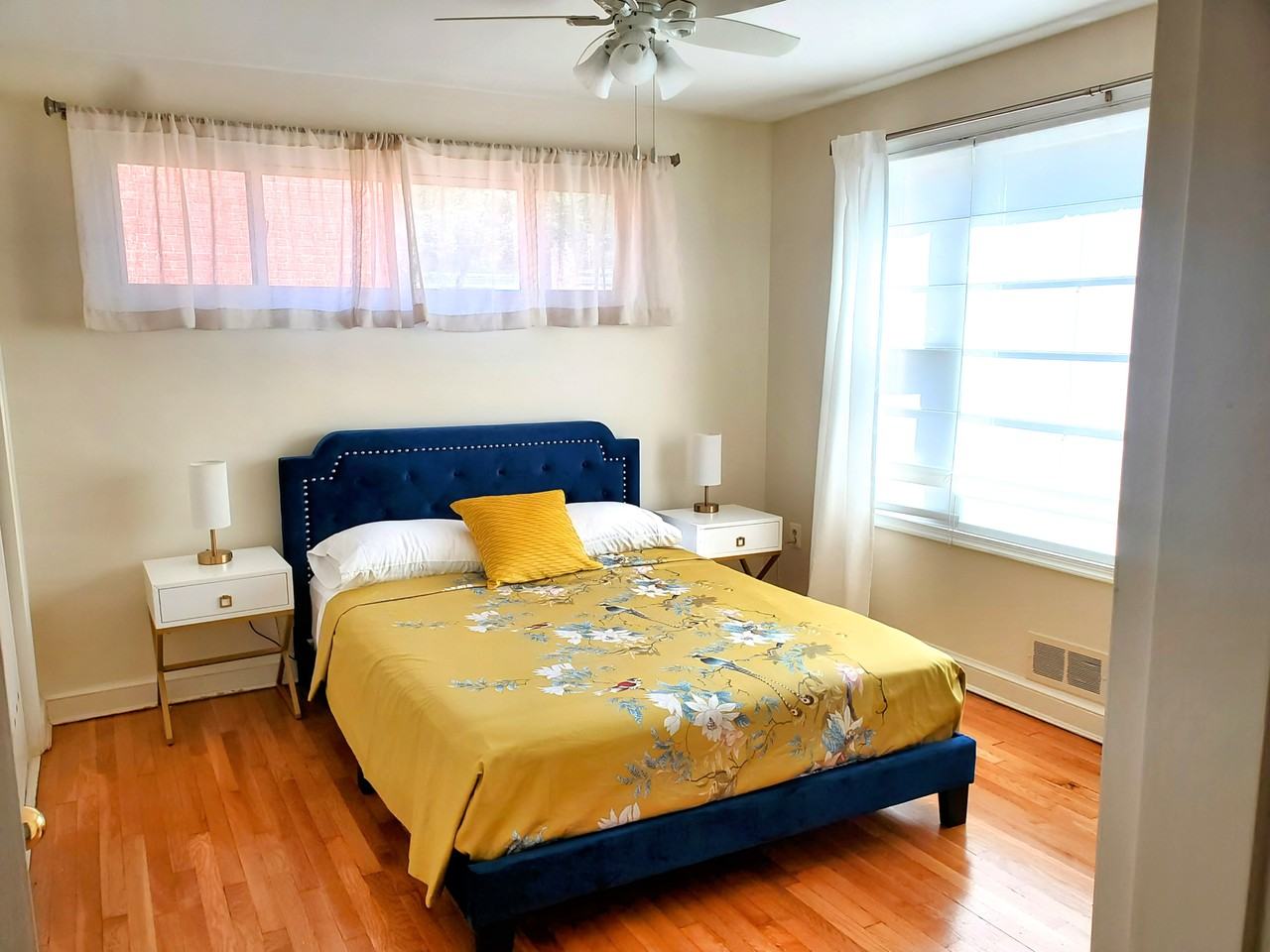 127 Webster Street Northeast #NA - Photo 7 of 11