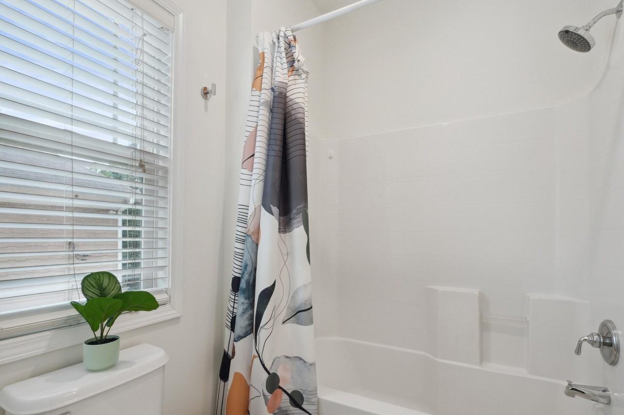 Berne St Se - Photo 4 of 38