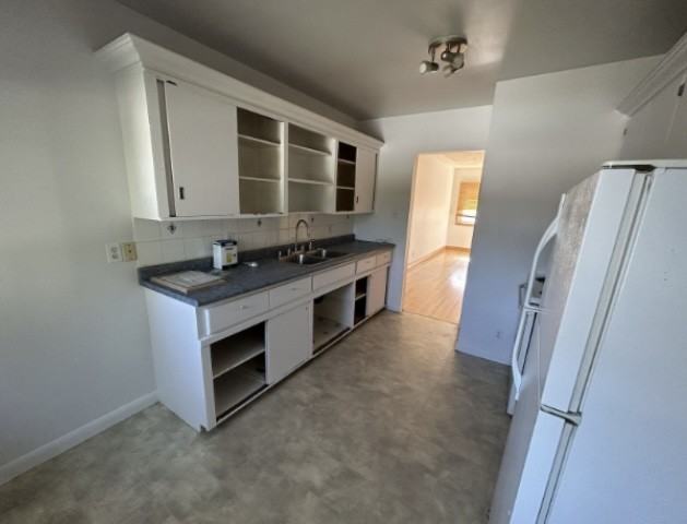 3707 Sarcee Road Southwest #Main - Photo 2 of 14