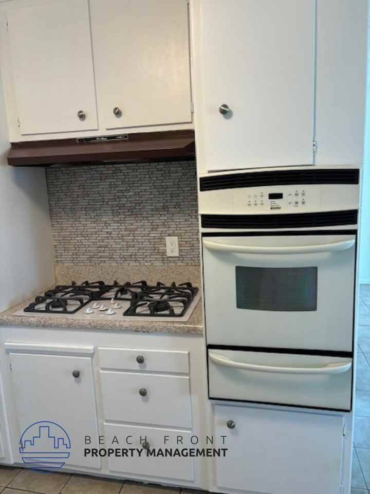 9382 Cellini Avenue - Photo 4 of 12
