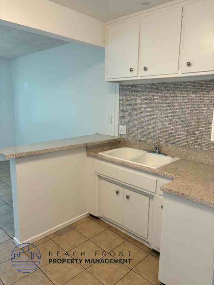 9382 Cellini Avenue - Photo 7 of 12