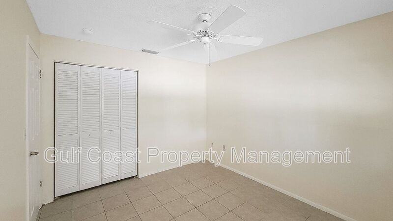 1001 25th St W - Photo 7 of 9