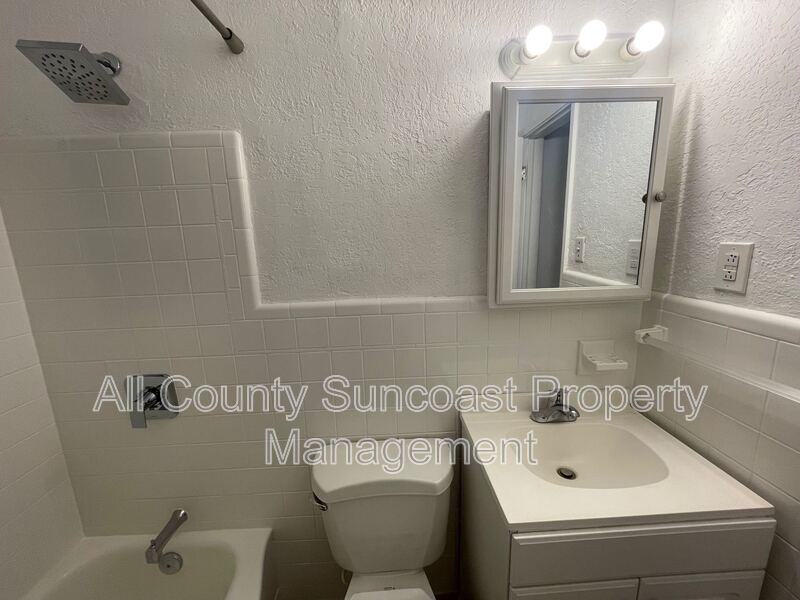 1441 28th Ave N - Photo 2 of 14