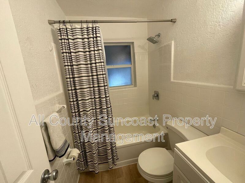 1441 28th Ave N - Photo 3 of 14