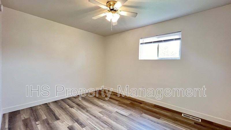 1008 Davenport St - Photo 4 of 13