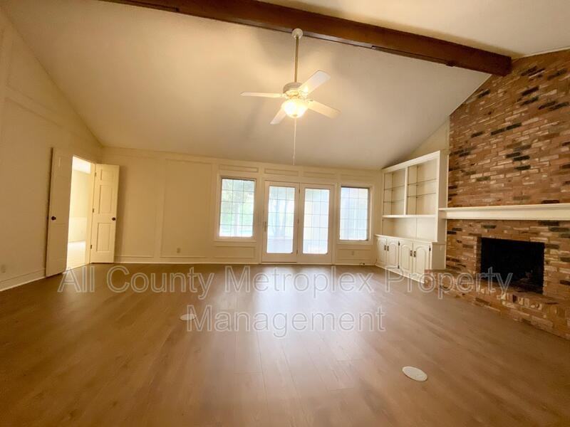 223 Woodcrest Dr - Photo 6 of 12